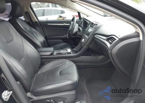 2017 Ford Fusion Energi Titanium из США, поврежденный, VIN 3FA6P0SUXHR110304